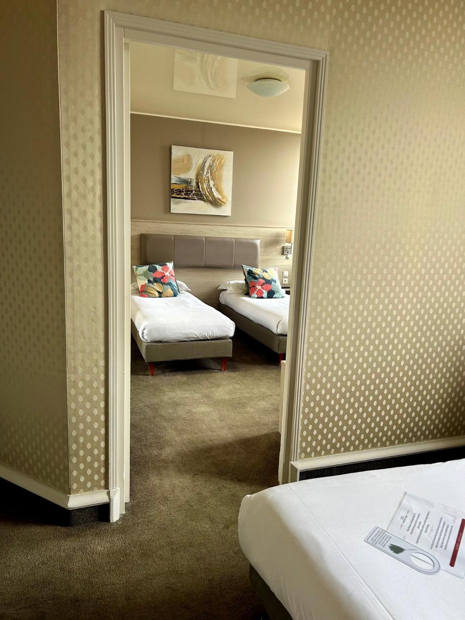 Cit'Hotel Le Challonge Dinan Zewnętrze zdjęcie