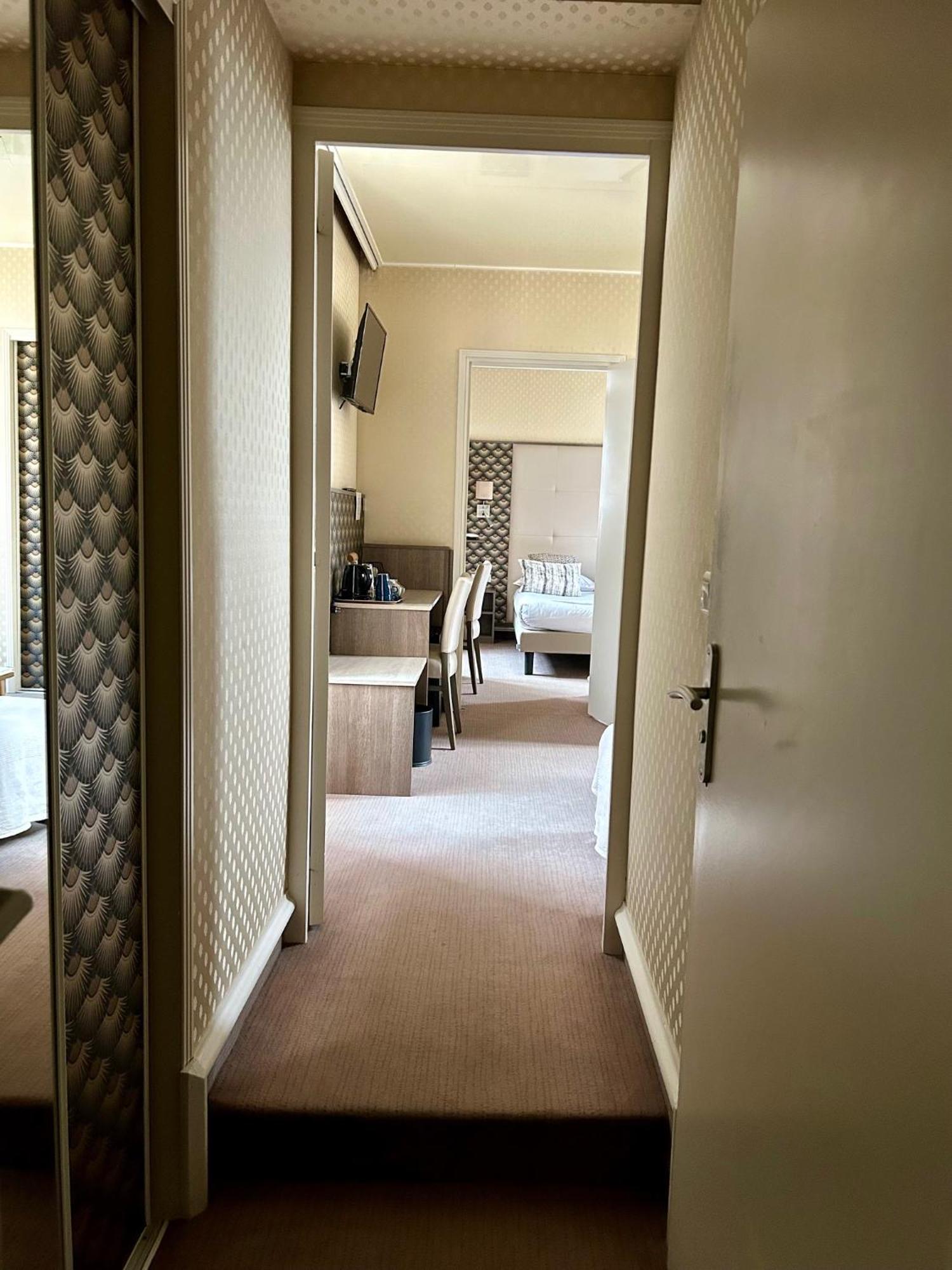 Cit'Hotel Le Challonge Dinan Zewnętrze zdjęcie