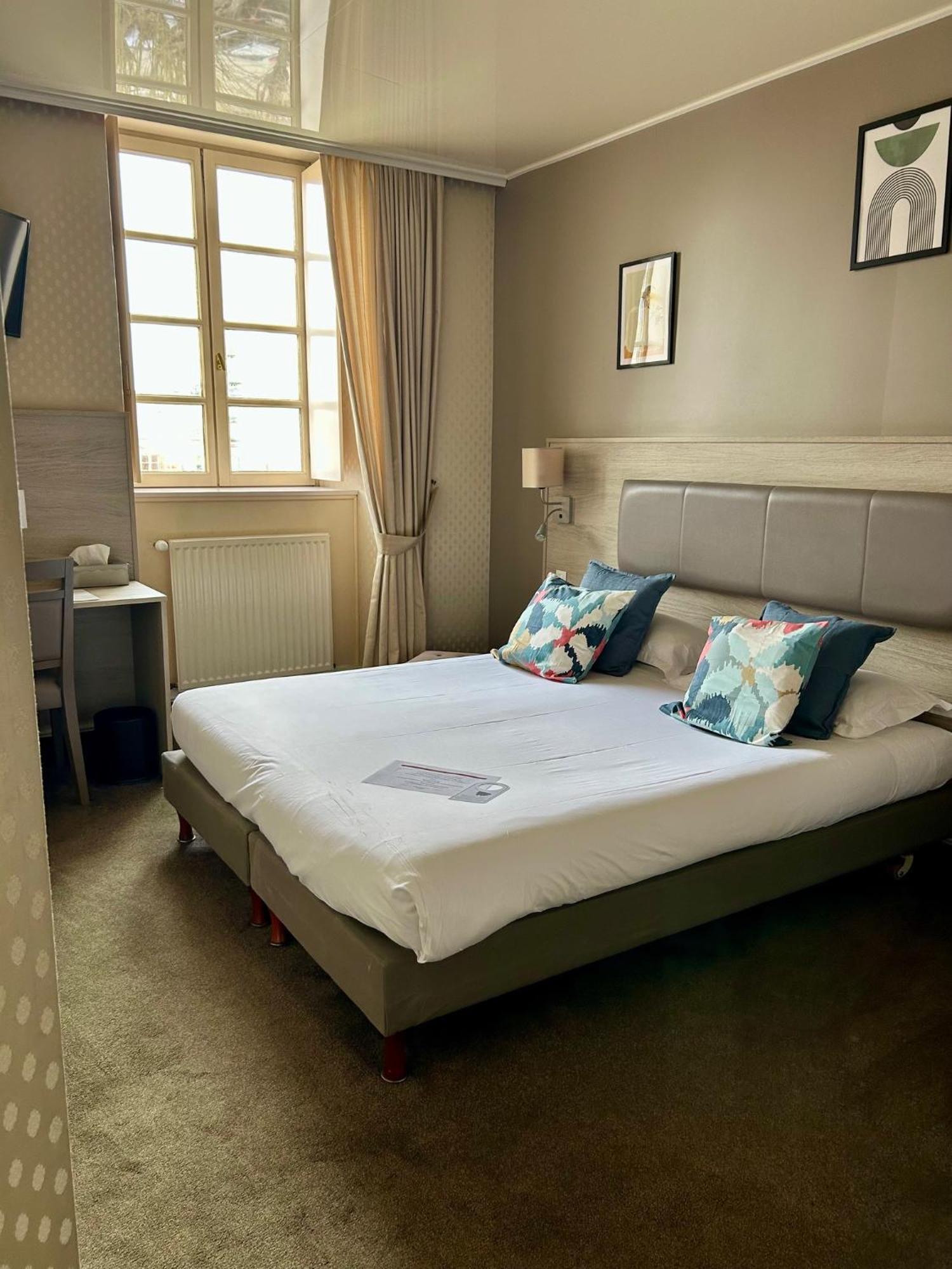 Cit'Hotel Le Challonge Dinan Zewnętrze zdjęcie