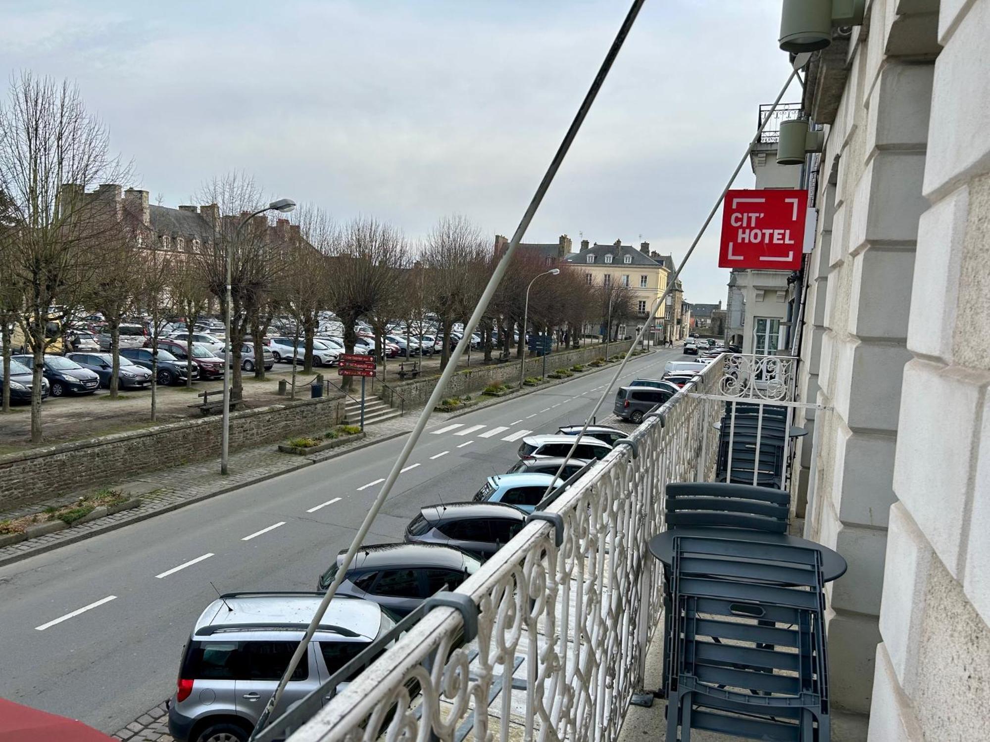 Cit'Hotel Le Challonge Dinan Zewnętrze zdjęcie